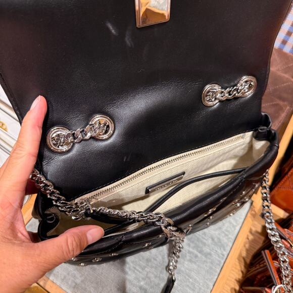 Tory Burch Willa Small Shoulder Bag 175931 Black $695 - Picture 5 of 9